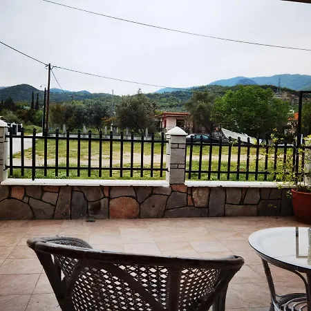 The Yellow House W/private Garden And Bbq * Asprovalta