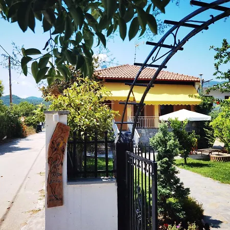 The Yellow House W/private Garden And Bbq Villa Asprovalta