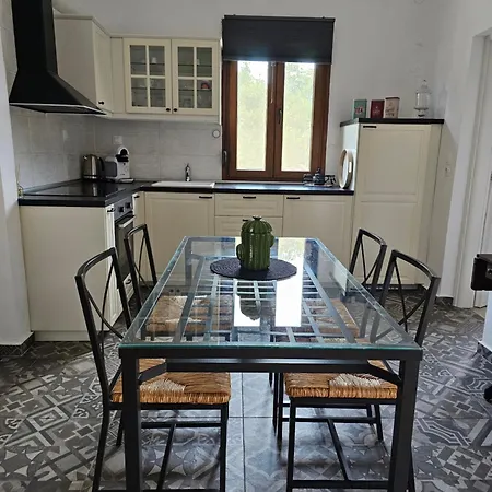 The Yellow House W/private Garden And Bbq Villa Asprovalta